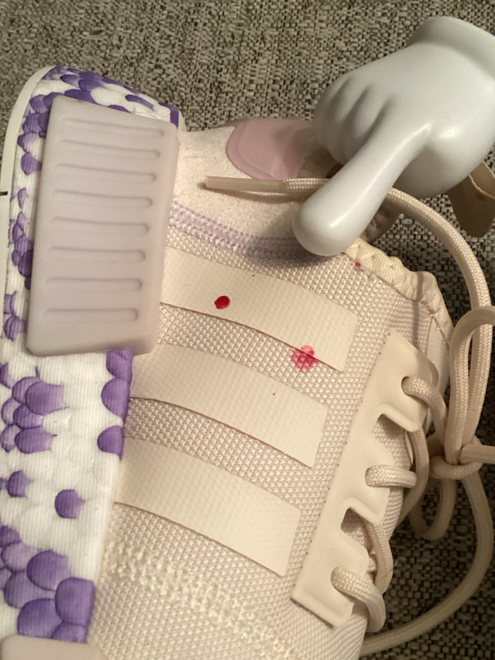 adidas Lace-Up Sneakers with Purple Outsole Detail 📦 - Picture 4 of 9